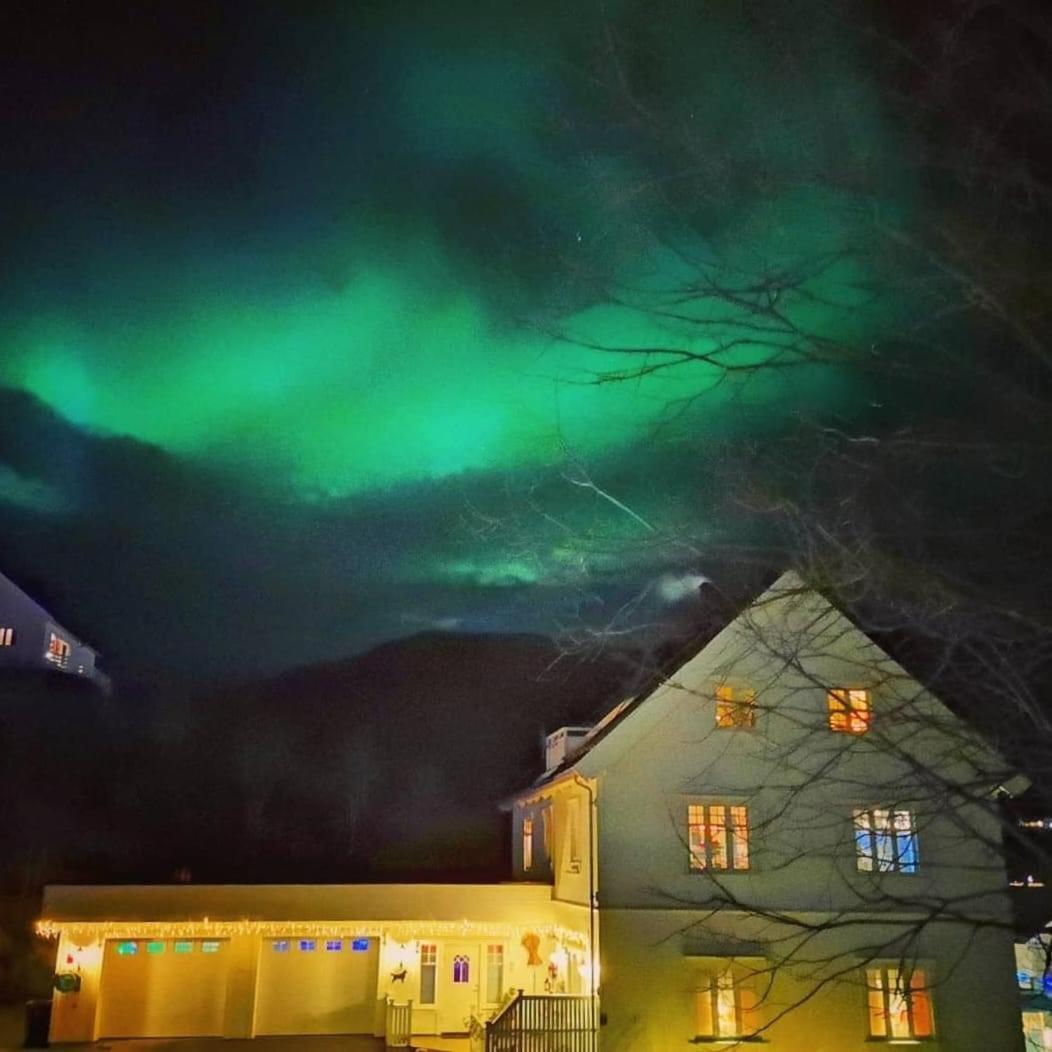 1. Etg I Dampskipsbrygga, Lodingen Havn Екстер'єр фото