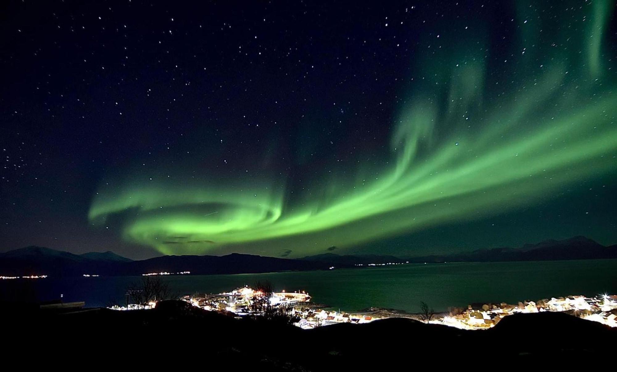 1. Etg I Dampskipsbrygga, Lodingen Havn Екстер'єр фото